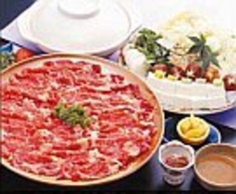 【お部屋食でゆっくりと！】夕食は、和牛しゃぶしゃぶ（お肉のみ30分間食べ放題付）ご堪能いただきます。